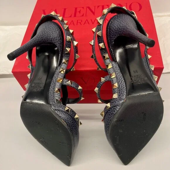 Valentino Garavani Rockstud Ankle Strap Pump in Navy Pebbled Calfskin Leather - Picture 10 of 12